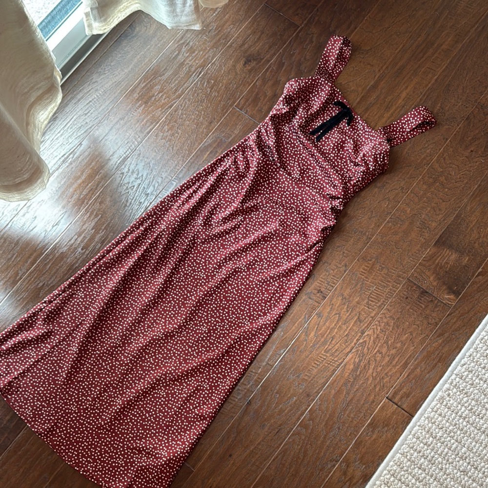 WAYF Dark Red satin dress with Square Neck